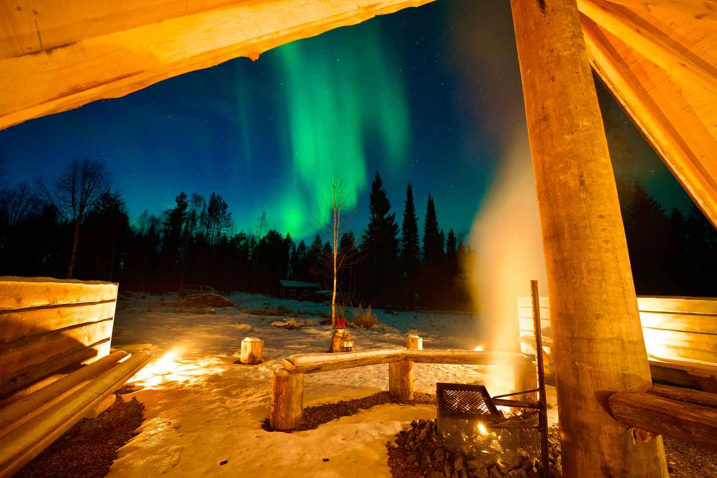 Northern Lights Tour in Atmospheric Cottage