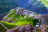 Een volledige dag Khinalug, Guba en Candy Mountains Tour - Housity