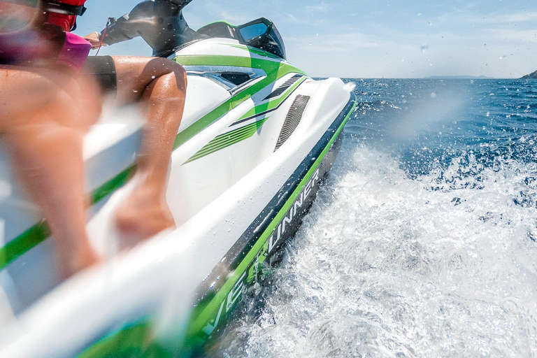 Le Lavandou: Jet ski ride without a boat license with breakfast, €170 per jet Le Lavandou: Jet ski tour without a boat license, with breakfast