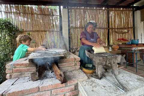 Kochen nach alten Traditionen, Textilkunst in Teotitlán und Tule Tree