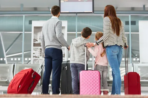 FTE Aiport transfer Group 4 to 6 people with luggage