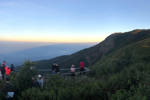 Doi Inthanon nationalpark &amp; vandring Kew Mae Pan Nature Trail