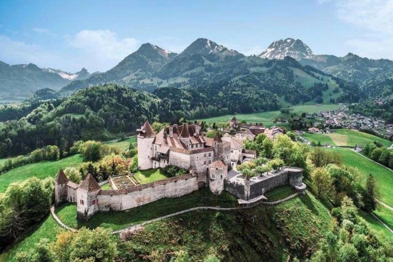 Depuis Bâle : excursion d&#039;une journée à Gruyères avec château et laiterie de spectacle.