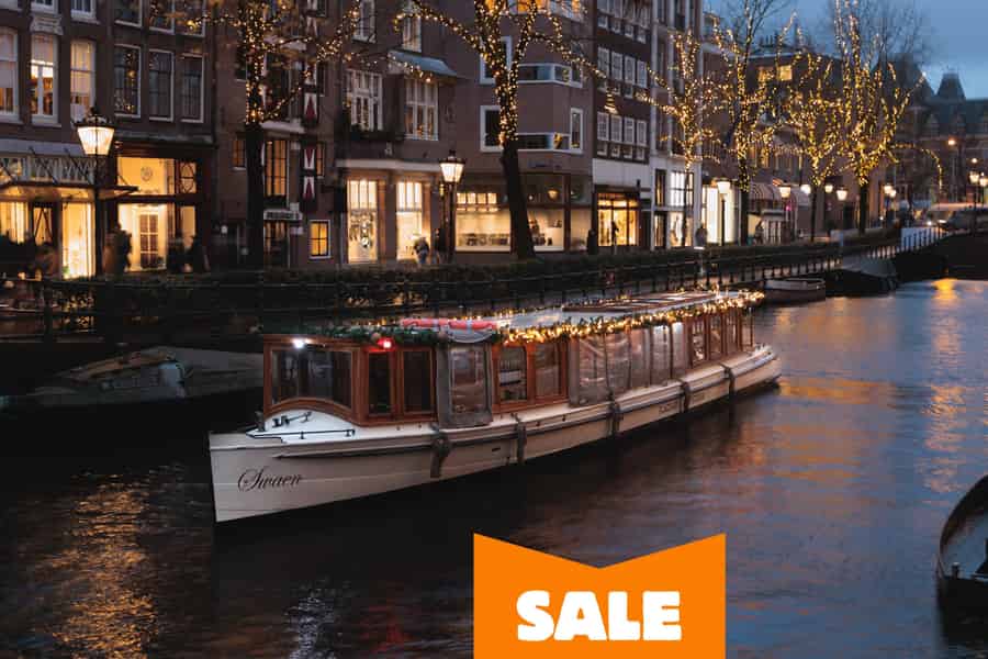 Amsterdam: Beheizte Grachtenfahrt mit unbegrenzten Getränken & Häppchen. Foto: GetYourGuide