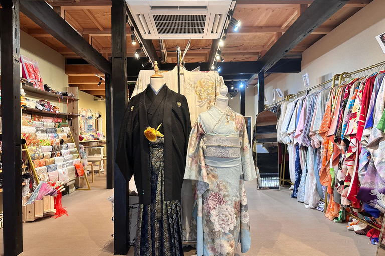 Kyoto: Luxury Kimono Photoshoot With ProfessionalPhotography