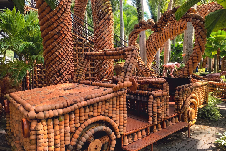 Private Nong Nooch Garden Tour: Lunch, shows & Dinosaurs