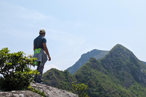 Da Kandy: escursione alle cime gemelle di Kanawiddagala e YahangalaDa Kandy: escursione alle due cime gemelle di Kanawiddagala e Yahangala