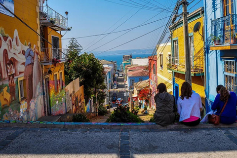 3hr Food Crawl in Valparaíso Markets Hills & Coastal Flavors