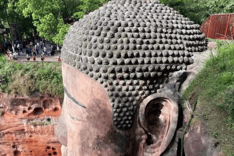 Leshan Giant Buddha Tour: Discover Ancient Stone Masterpiece Leshan Giant Buddha: One-Day Tour with Exclusive Car & Lunch