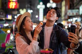 Bangkok bei Nacht: Märkte, Tempel & Flussufer