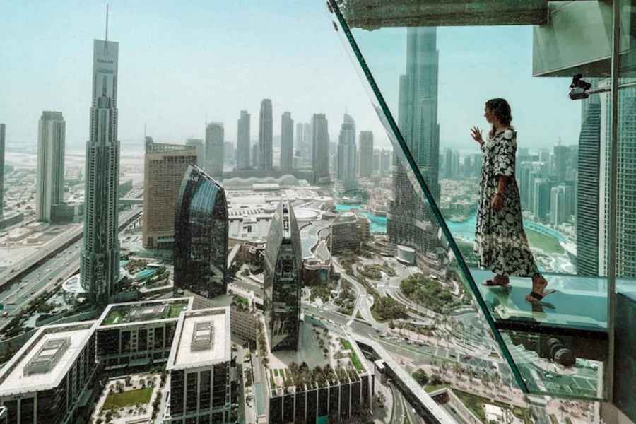 Dubai: Sky Views Eintrittskarte mit Blick auf den Burj Khalifa. Foto: GetYourGuide