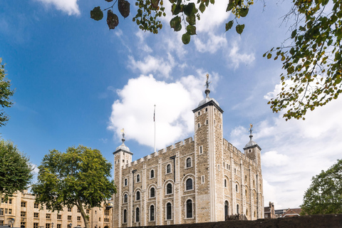 Tower of London Beefeater Opening Ceremony & Early Access