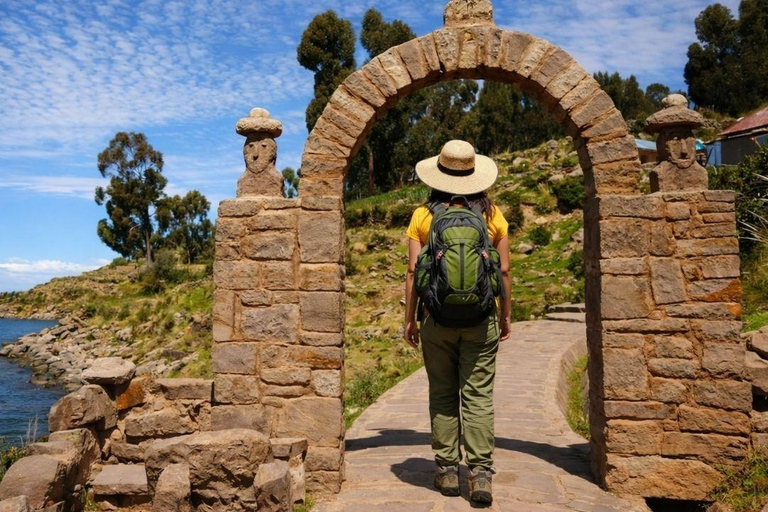 Cusco-Puno: Uros Floating Islands: Culture Floating on Lake Titicaca