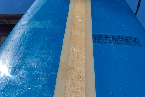 Santa Monica: Surfboard and Wetsuit Rental