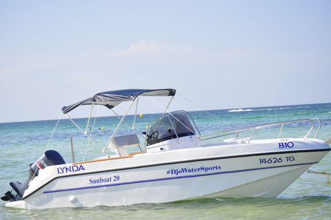 Djerba: Marine Adventure and Dolphin Search by Speedboat Marine Adventure and Dolphin Search by Speedboat 2 hours