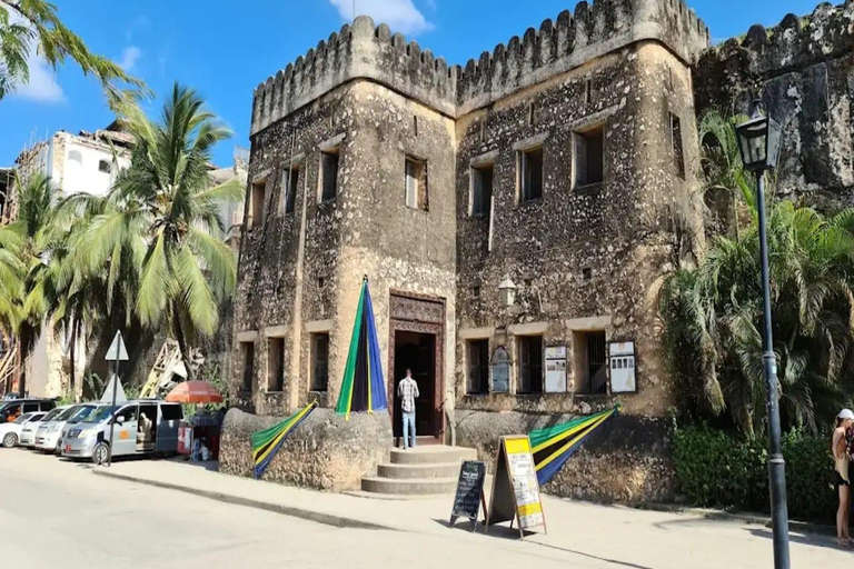 Stone town, Prison Island and Nakupenda Sanbank with Lunch Stone town, Prison Island and Nakupenda with Lunch (SHARED)