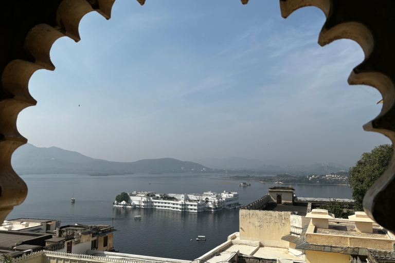Royal Rajasthan Tour with Mumbai By Car 17 Nights 18 Days Ac Car + Tour Guide + Flight Ticket