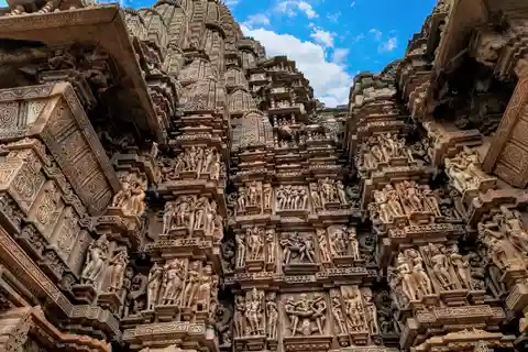 Khajuraho: Half Day Private Kamasutra Temples Tour By Car