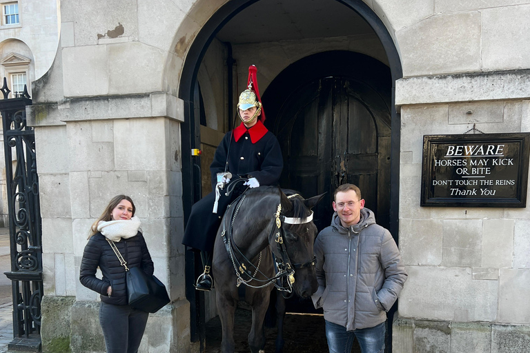 London: Iconic London Taxi Tour - Private 3 hour tour