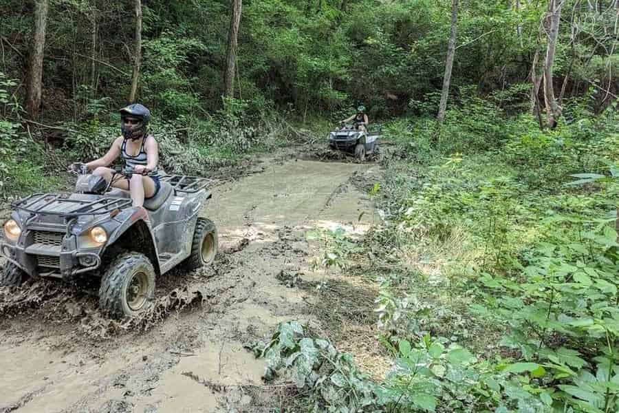 Pigeon Forge: Geführtes Offroad-Quad-Abenteuer in den Smoky Mountains. Foto: GetYourGuide