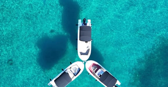 Zadar: Originelle Inselhopping-Tour mit dem Schnellboot und Getränken