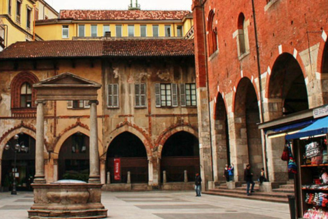 Milan: Guided City Tour with Duomo and Optional Terrace Small Group Tour Without Terrace Access