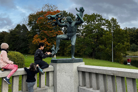 Oslo: Vigeland Park Guided Tour with Hidden Stories