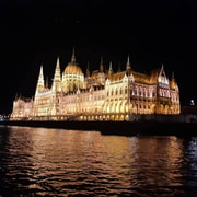 La seule croisière en bateau à Budapest avec guide (+boisson)