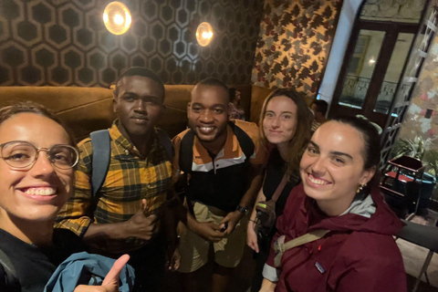 Visita histórica a pie por Panamá con brindis al final