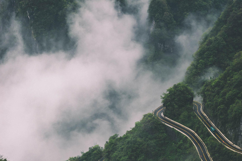 Zhangjiajie Day Tour: Avatar Mountains & Xiangxi Show
