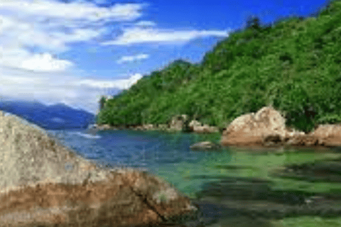 Isla Grande: Nade com os peixinhos nas Lagoas Azul e Verde.