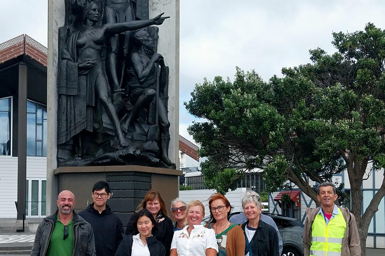 Wellington: City Food Tour with 6+ Tastings & Craft Beer
