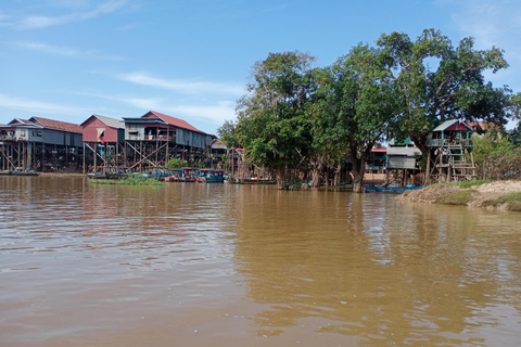 From Siem Reap: Floating Village, Lake, and Ox Cart Tour The Floating Village and Ox-cart Ride