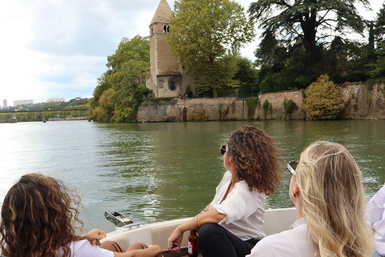 Private boat tour in Lyon city center with skipper