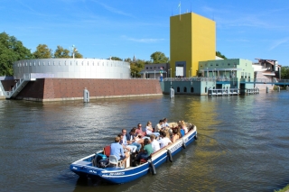 Groningen: Evening Cheese and Wine cruise