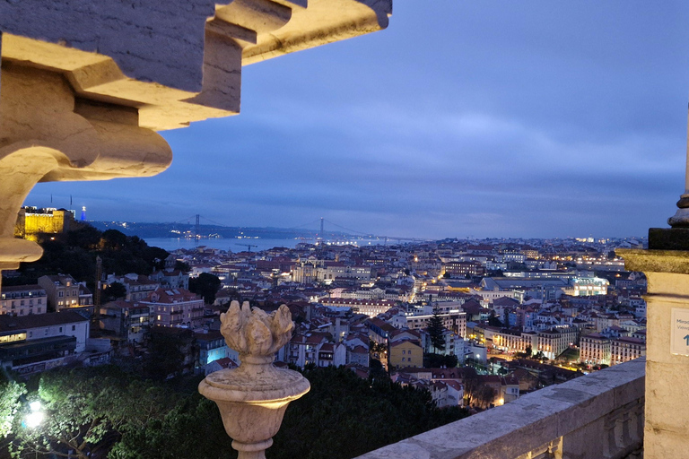 Lisbon: Graça Church Entry Ticket with Drink on the Terrace