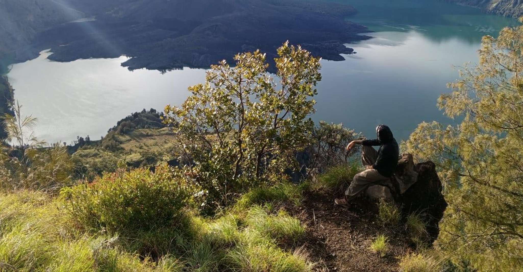 4 Day / 3 Night Summit Full Mount Rinjani - Housity