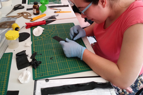 بروج: ورشة عمل ملابس اللاتكسبروج: ورشة عمل ملابس اللاتكس (خاصة)