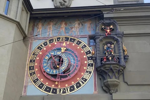 Self-Guided Reading City Tour in Bern