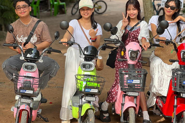 Angkor Wat Sunrise E-Bike Tour with Lunch Included