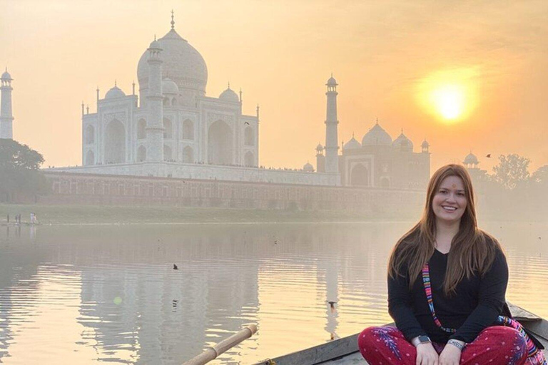 From Delhi: Private Agra Taj Mahal Same Day Tour by Car