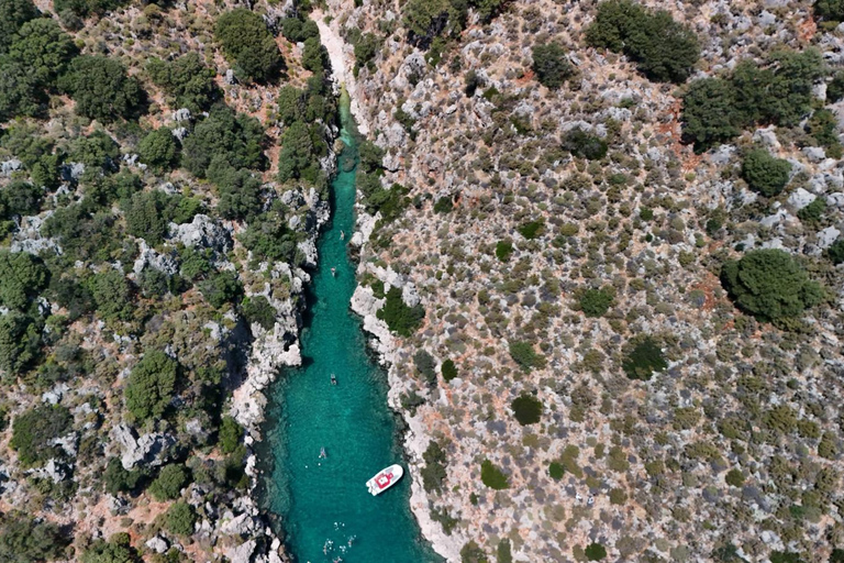 From Kaş: Kekova Boat Tour with Lunch and Swimming Stops