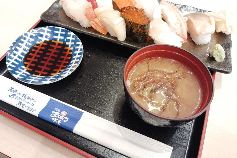 Wakayama: Explore Japan’s Seafood Culture at Toretore Market