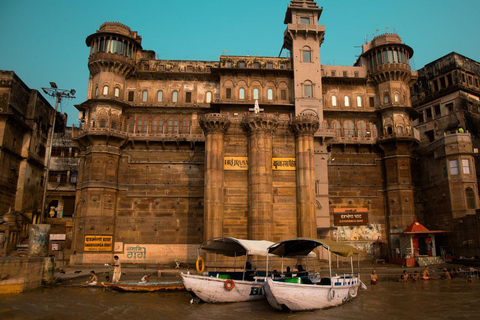 Varanasi: Day Tour with Sarnath and Boat Ride