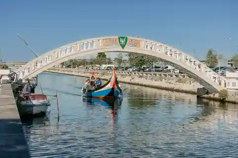 Aveiro no Coração - Passeio de barco típico em Aveiro