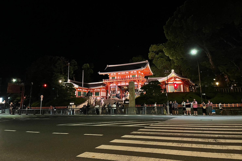 Kyoto: tour a piedi serale a Gion e nel quartiere delle geisheKyoto: tour a piedi serale di Gion e del quartiere delle geishe