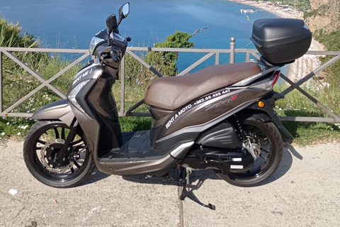 Kotor y Budva : Recorridos autoguiados con Freedom Scooters