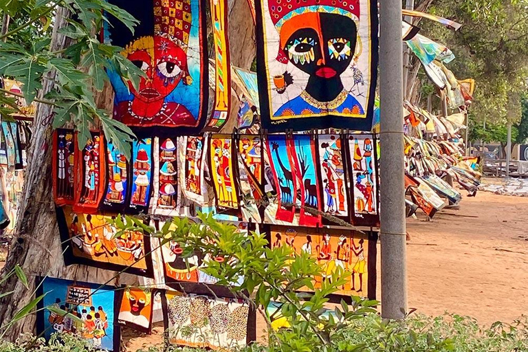 Maputo: Art Walking Tour