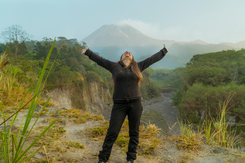 Yogyakarta: Merapi Volcano Sunrise/Merapi Jeep Adventure