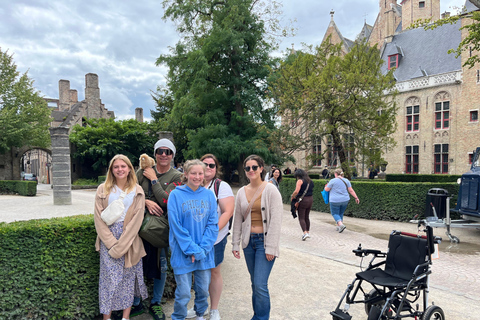 Paris : Bruges et Gand Excursion d&#039;une journée avec tour en bateau et dégustations